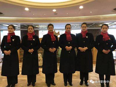 涿州职教中心学子亮相全国政协会场，11名旅游专业学生圆满完成高级别礼仪服务